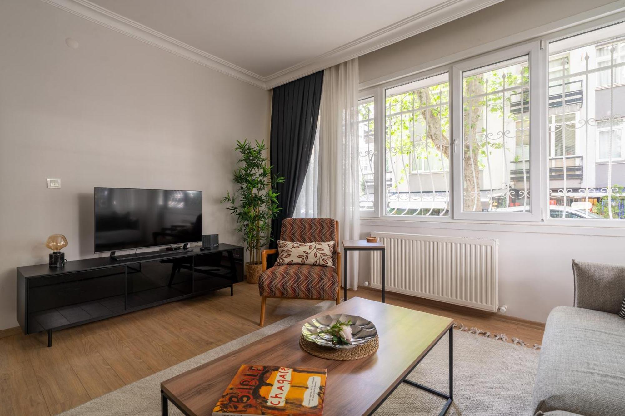 Your Oasis In Lively Moda, Near Sea * Istanbul